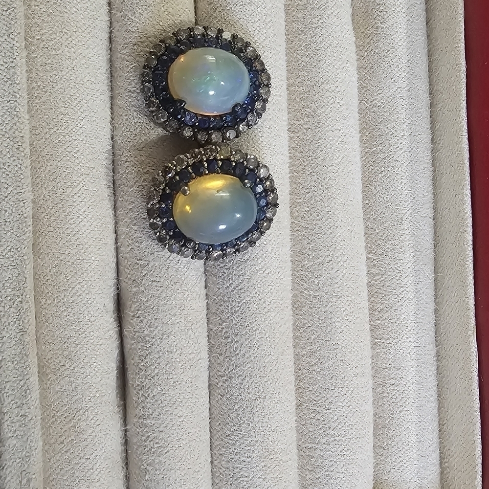 Cabochon Natural Australian Opal, Sapphire, and Colored Diamond Earrings. - Picture 3 of 8